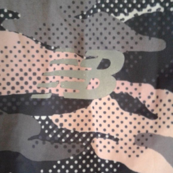 NB purple, pink and white camo windbreaker - Picture 3 of 5